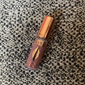 5 for $25! Charlotte Tilbury Airbrush Flawless Matte Lip Blur Liquid Lipstick